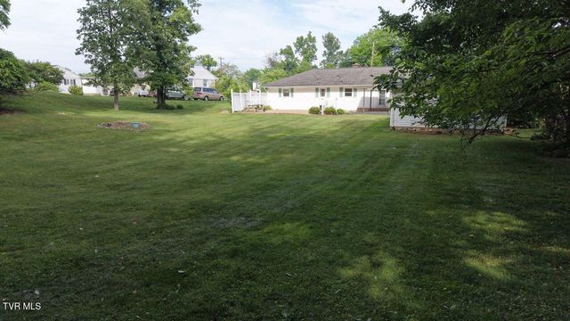 1124 Indian Hills Drive, Bristol, TN 37620