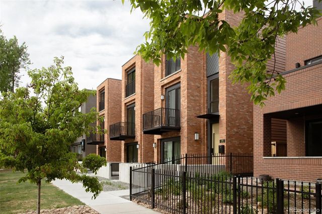 1749 N William s. Street 1, Denver, CO 80218