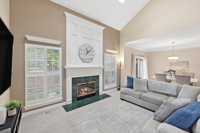 5 W Grove Street, Lombard, IL 60148