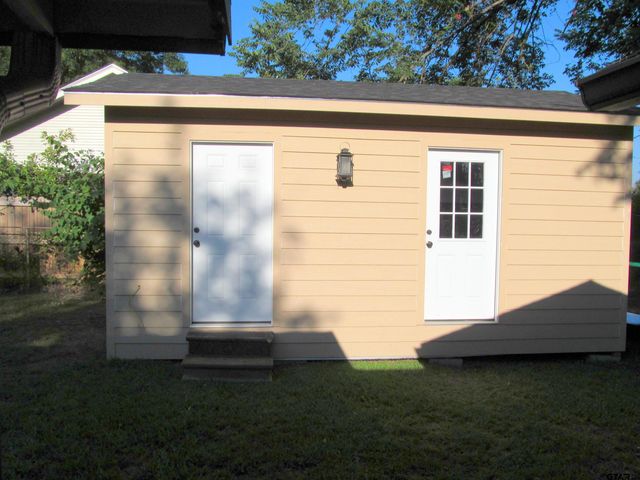 401 Wilkerson St., Winnsboro, TX 75494