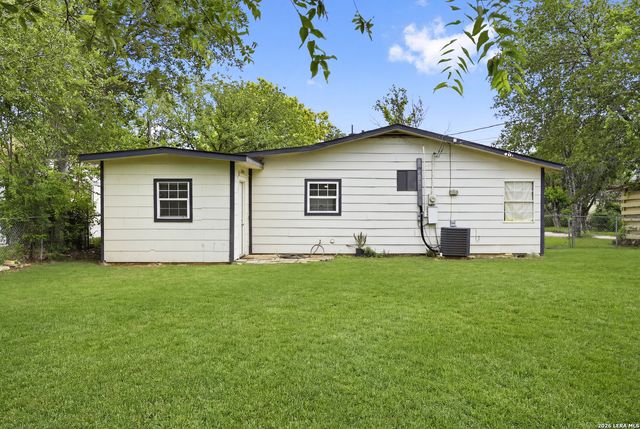 4114 Tropical Dr, San Antonio, TX 78218