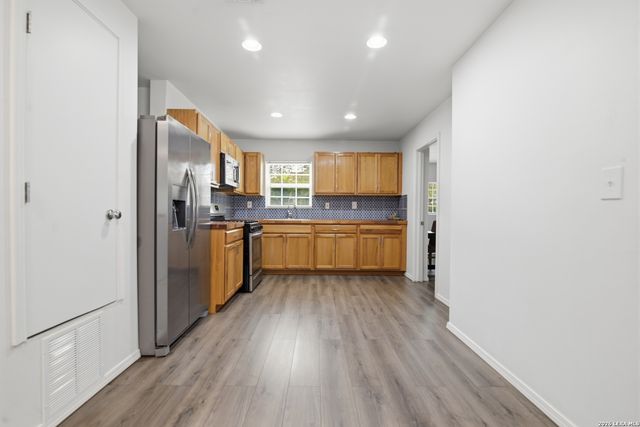 4114 Tropical Dr, San Antonio, TX 78218