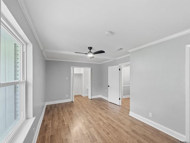 12725 Arnold Rd, Walker, LA 70785