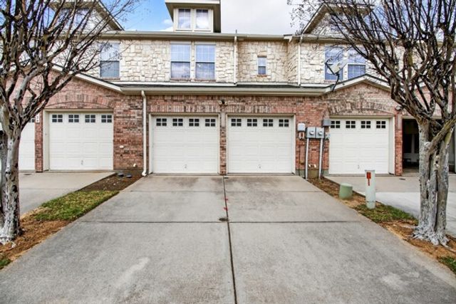 2727 Denali Park Drive, Grand Prairie, TX 75050