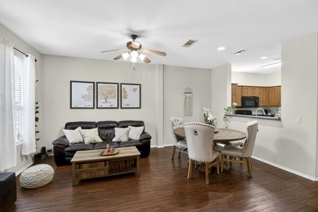 2727 Denali Park Drive, Grand Prairie, TX 75050