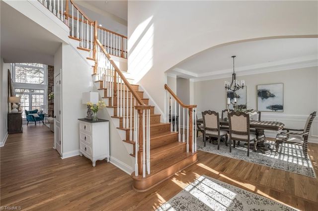 8602 Yvonne Court, Oak Ridge, NC 27310