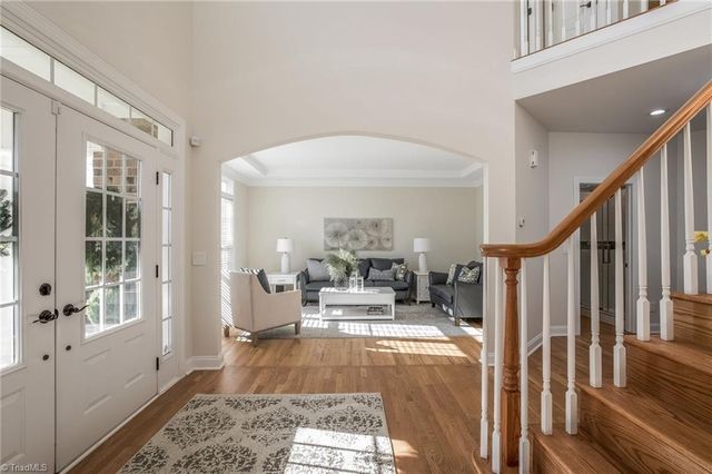 8602 Yvonne Court, Oak Ridge, NC 27310