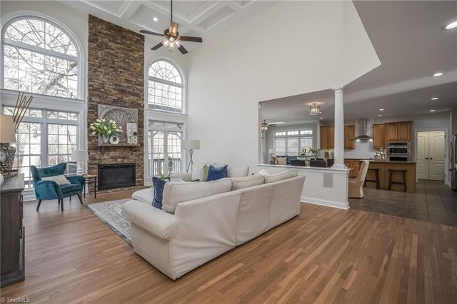8602 Yvonne Court, Oak Ridge, NC 27310