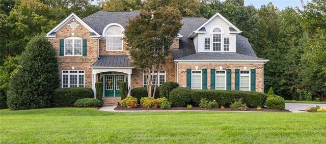 8602 Yvonne Court, Oak Ridge, NC 27310