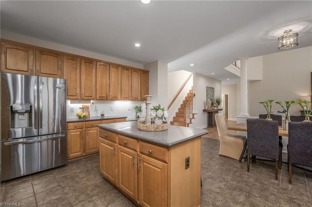 8602 Yvonne Court, Oak Ridge, NC 27310