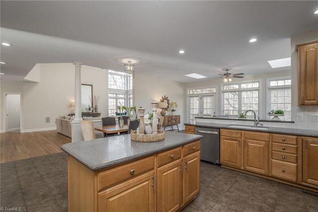 8602 Yvonne Court, Oak Ridge, NC 27310