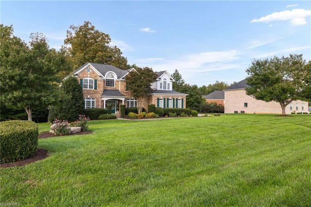 8602 Yvonne Court, Oak Ridge, NC 27310