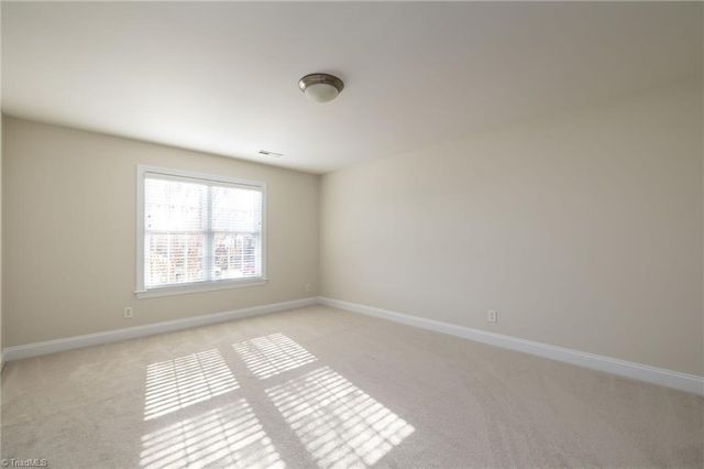 8602 Yvonne Court, Oak Ridge, NC 27310