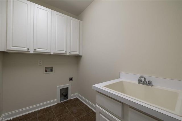8602 Yvonne Court, Oak Ridge, NC 27310