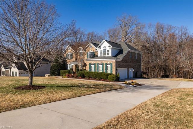 8602 Yvonne Court, Oak Ridge, NC 27310