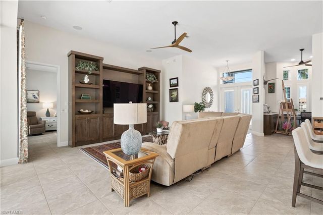 1914 SE 21st ST, Cape Coral, FL 33990