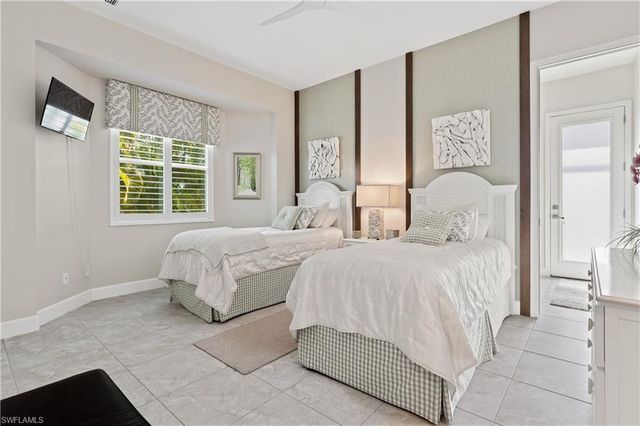 1914 SE 21st ST, Cape Coral, FL 33990