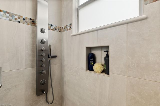 1914 SE 21st ST, Cape Coral, FL 33990