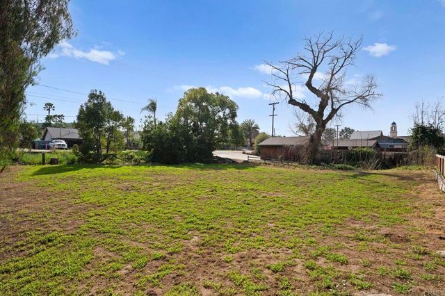 13314 LAKESHORE Drive, Lakeside, CA 92040