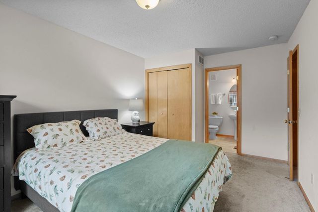 17620 69th Place N, Maple Grove, MN 55311