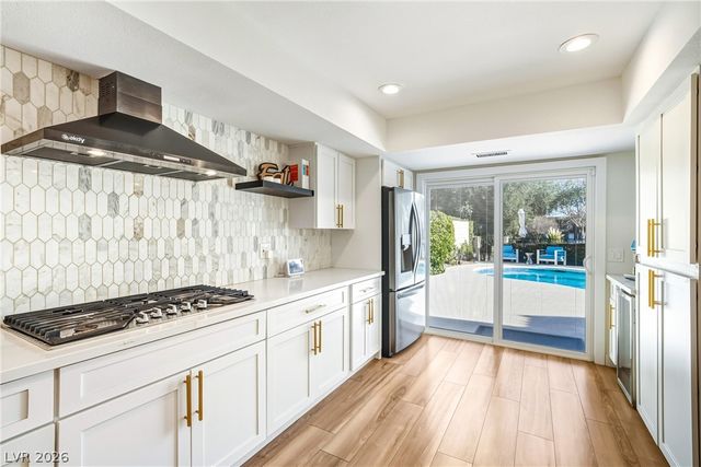 2930 Bel Air Drive, Las Vegas, NV 89109