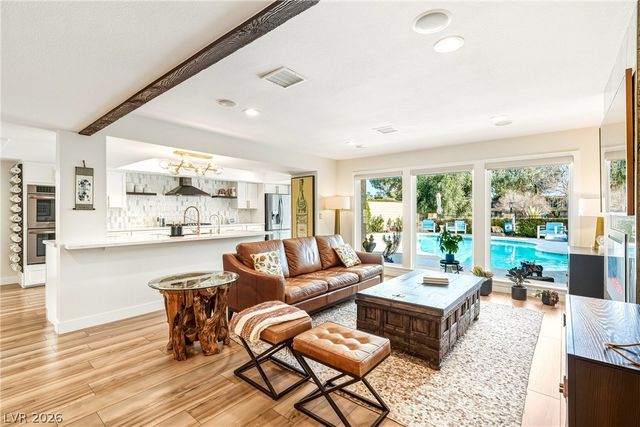 2930 Bel Air Drive, Las Vegas, NV 89109