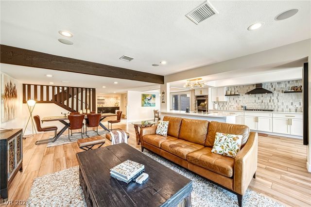 2930 Bel Air Drive, Las Vegas, NV 89109