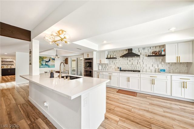 2930 Bel Air Drive, Las Vegas, NV 89109