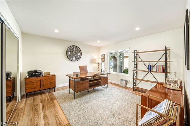 2930 Bel Air Drive, Las Vegas, NV 89109