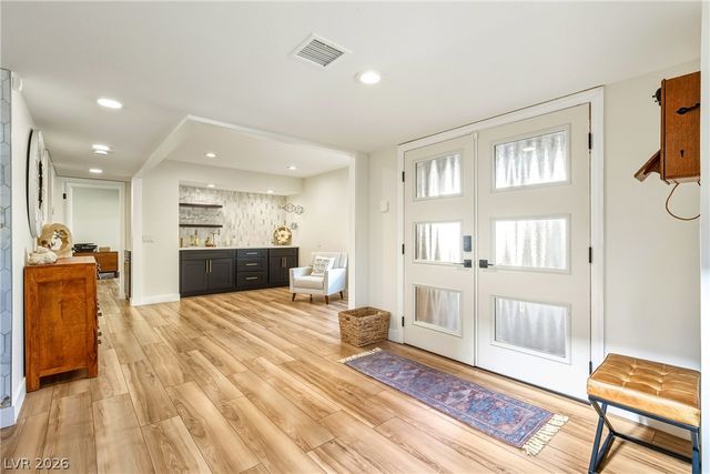 2930 Bel Air Drive, Las Vegas, NV 89109