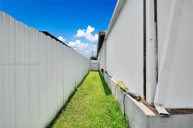 333 NW 60th Avenue, Miami, FL 33126