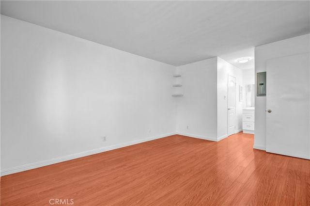 5700 Etiwanda Avenue 282, Tarzana, CA 91356