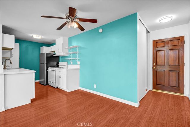 5700 Etiwanda Avenue 282, Tarzana, CA 91356
