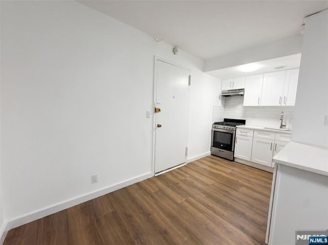 3081 Edwin Avenue 1H, Fort Lee, NJ 07024