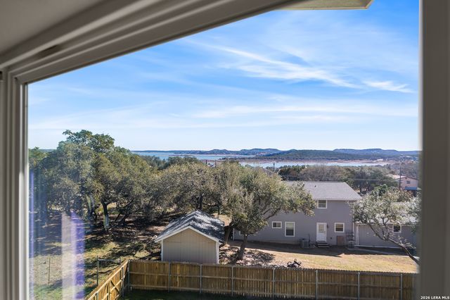 1385 RIVIERA DR, Canyon Lake, TX 78133