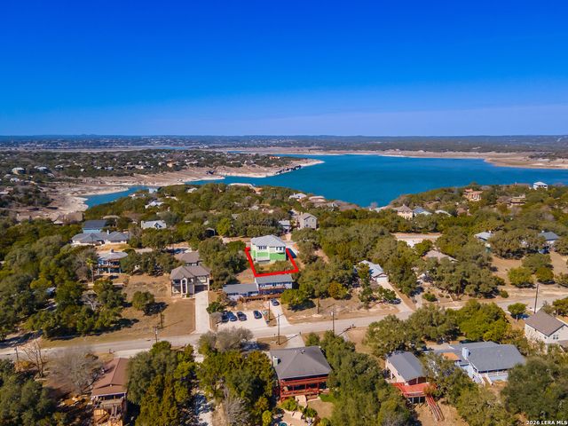 1385 RIVIERA DR, Canyon Lake, TX 78133