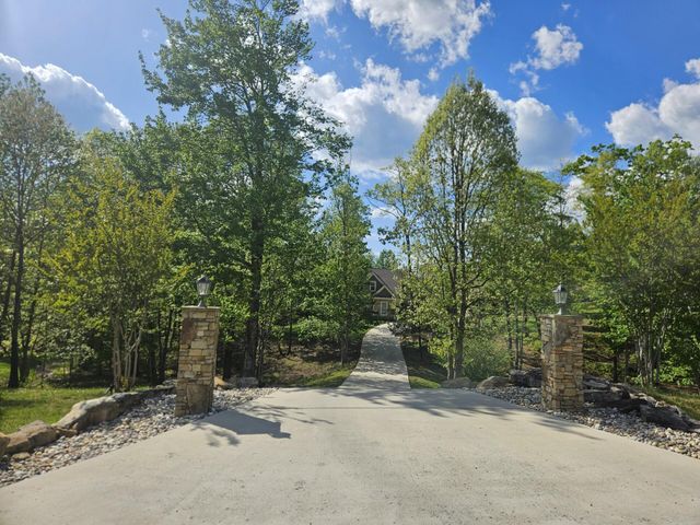1625 River Bluffs, Jasper, TN 37347
