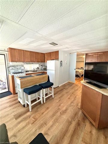 11601 Valleyview DR, Fort Myers, FL 33908