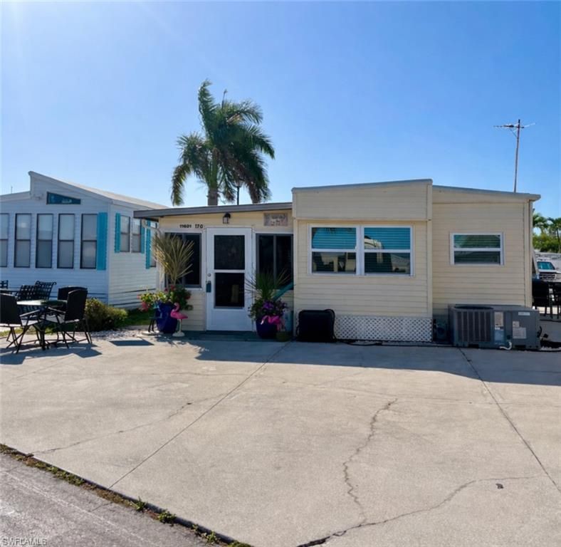 11601 Valleyview DR, Fort Myers, FL 33908
