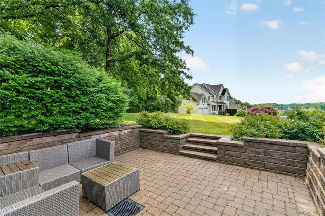 36 Overlook Terrace, Walden, NY 12586