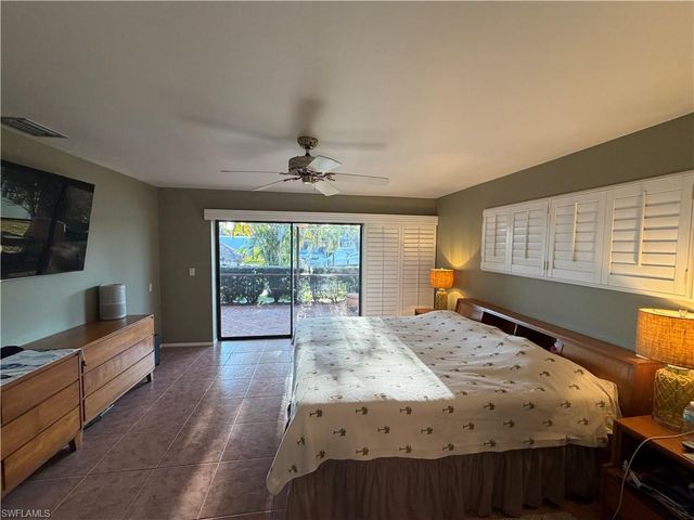 2726 SE 24th CT, Cape Coral, FL 33904