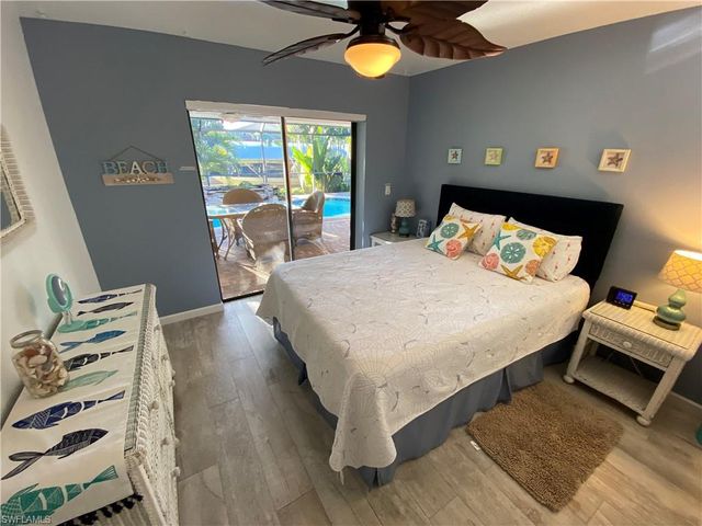 2726 SE 24th CT, Cape Coral, FL 33904