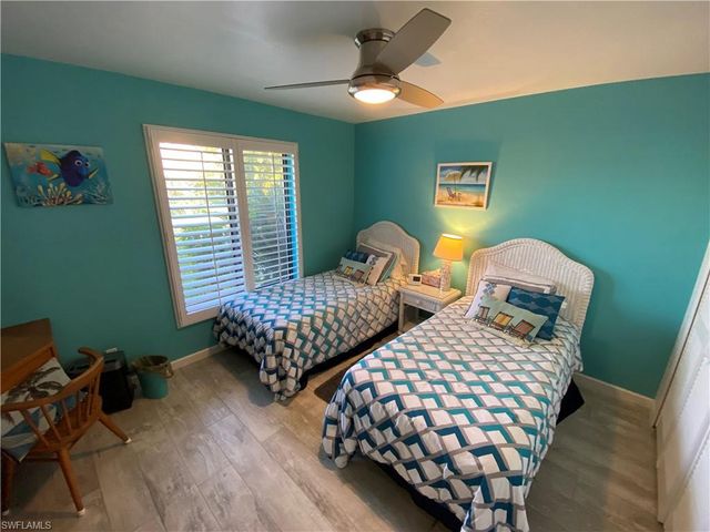 2726 SE 24th CT, Cape Coral, FL 33904