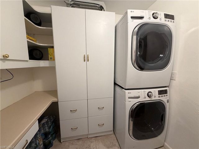 2726 SE 24th CT, Cape Coral, FL 33904