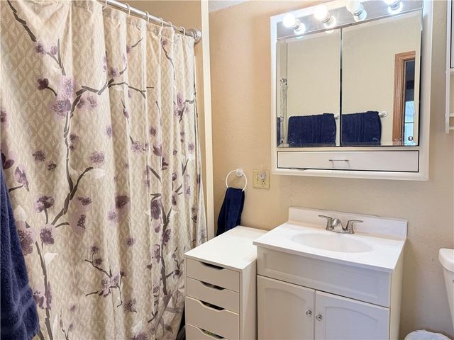 11 E Gates Street, Rice Lake, WI 54868