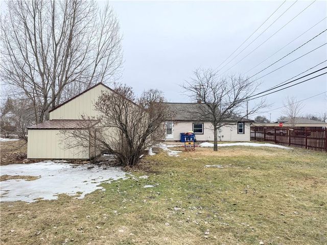 11 E Gates Street, Rice Lake, WI 54868