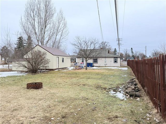 11 E Gates Street, Rice Lake, WI 54868