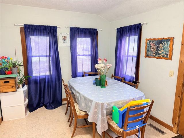 11 E Gates Street, Rice Lake, WI 54868