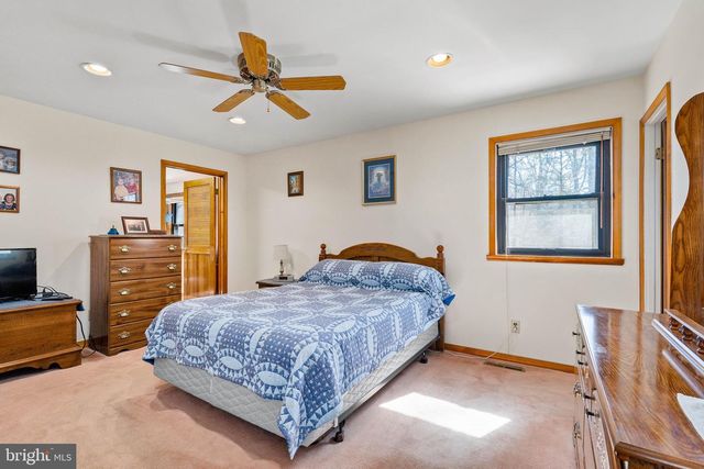 10 SCHOOLHOUSE LN, North East, MD 21901