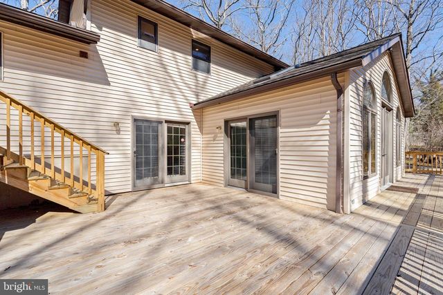 10 SCHOOLHOUSE LN, North East, MD 21901